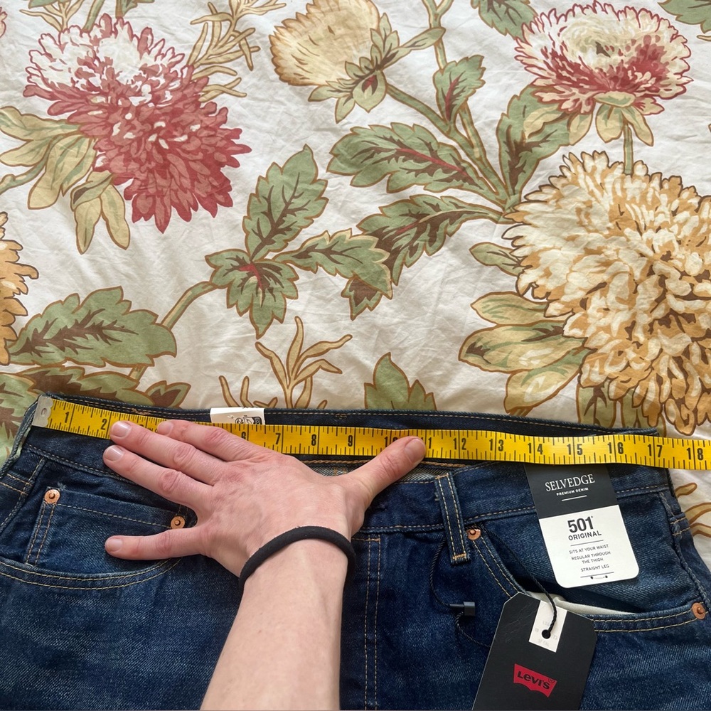 NWT Men’s Levi's 501 Original Fit Selvedge Jeans Size 34 x 32 in Bounty Hunter - Picture 7 of 16